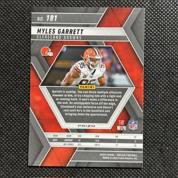 2025 Panini Mosaic Football Myles Garrett Purple Scope #181 Cleveland Browns - Picture 2 of 2
